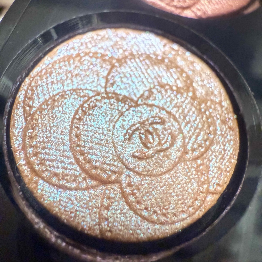 CHANEL - 新品未使用♡CHANELアイシャドウレキャトルオンブル387 CHANEL - 新品未使用♡CHANELアイシャドウレキャトルオンブル387