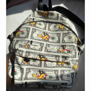 MOSCHINO(リュック/バックパック)のフリマアイテム一覧 MOSCHINO(リュック/バックパック)のフリマアイテム一覧