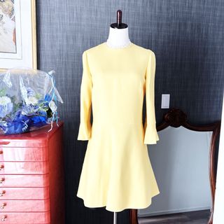VALENTINO - 極美品 VALENTINOヴァレンティノ イエロー フレア VALENTINO - 極美品 VALENTINOヴァレンティノ イエロー フレア