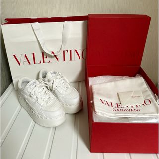 VALENTINO(スニーカー)のフリマアイテム一覧 VALENTINO(スニーカー)のフリマアイテム一覧