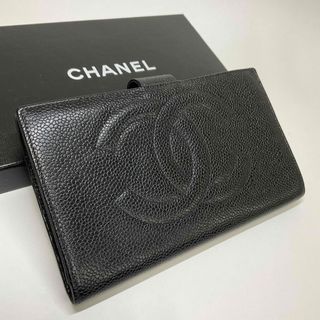 CHANEL - シャネル カメリア エンボス ラウンドファスナー CHANEL - シャネル カメリア エンボス ラウンドファスナー