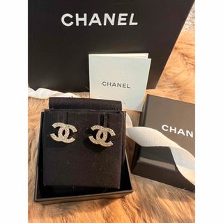 CHANEL - 良品 シャネル ココマーク マトラッセ レザー ピアス CHANEL - 良品 シャネル ココマーク マトラッセ レザー ピアス