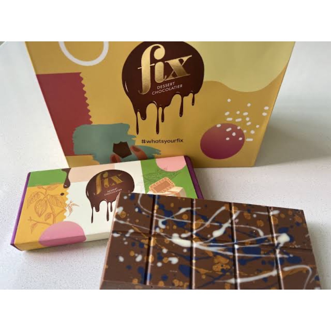 ドバイチョコレート正規品『FIX CHOCOLATES 』の通販 by Nana ドバイチョコレート正規品『FIX CHOCOLATES 』の通販 by Nana