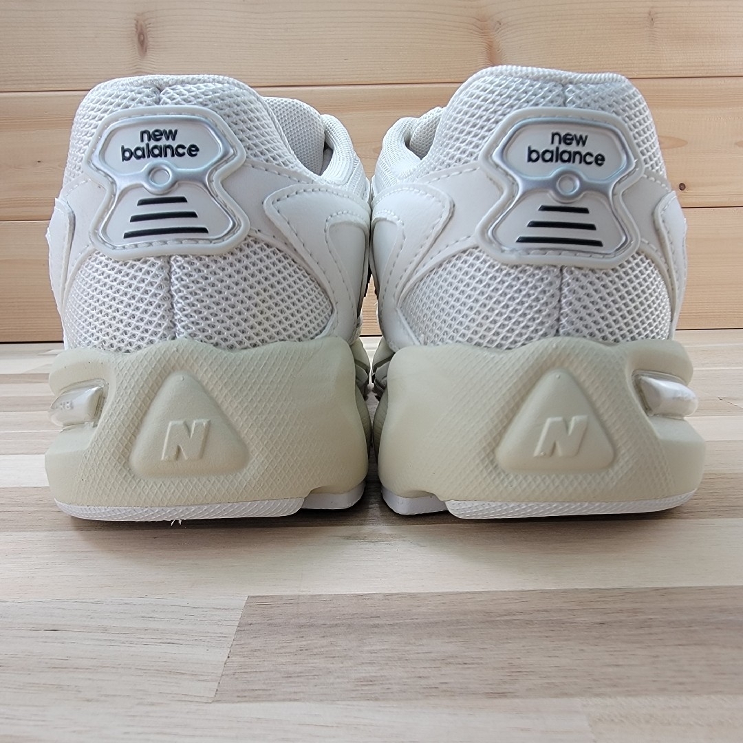 New Balance - ニューバランス ML725CA ホワイト 23.5㎝の通販 New Balance - ニューバランス ML725CA ホワイト 23.5㎝の通販