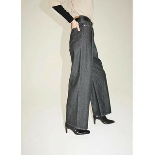 ☆美品 SINME シンメ 105リジッドデニムストレート 板谷由夏 ☆美品 SINME シンメ 105リジッドデニムストレート 板谷由夏