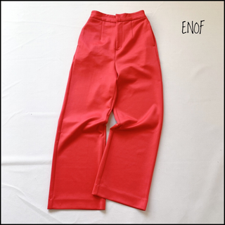 【美品】ENOF 履き心地抜群！履くだけでキレイ見えするオシャレパンツ　可愛い(カジュアルパンツ)