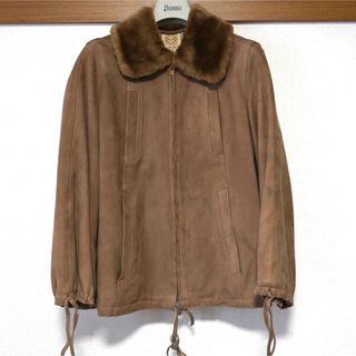 LOEWE(ムートンコート)のフリマアイテム一覧 LOEWE(ムートンコート)のフリマアイテム一覧