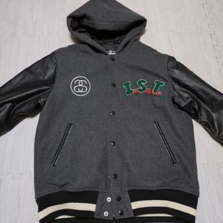 STUSSY - puffyスタジャンの通販 by ドラ様's shop STUSSY - puffyスタジャンの通販 by ドラ様's shop