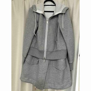 sacai - sacai スウェットパーカージャケット ワンピース風の sacai - sacai スウェットパーカージャケット ワンピース風の