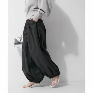 アダムエロぺ(Adam et Rope')の完売品 24SS【定価18,920円】環境配慮 パラシュートスラックス 試着のみ(その他)