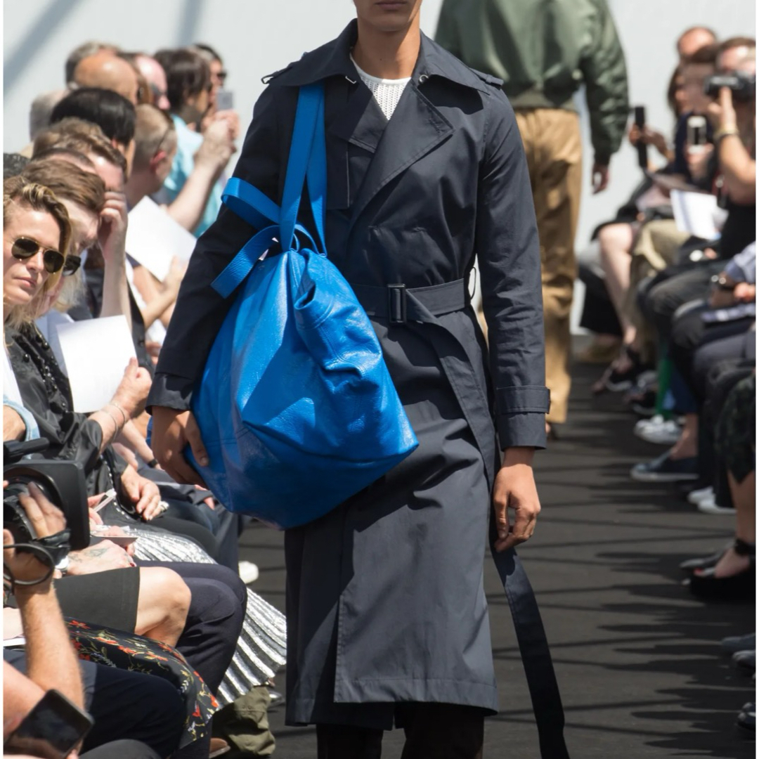 BALENCIAGA(バレンシアガ)のbalenciaga 17ss デムナ期 コレクションピース トレンチコート メンズのジャケット/アウター(トレンチコート)の商品写真