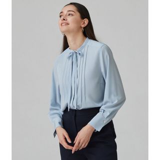 新品未使用タグ付きyori キルトライクボリュームブラウス