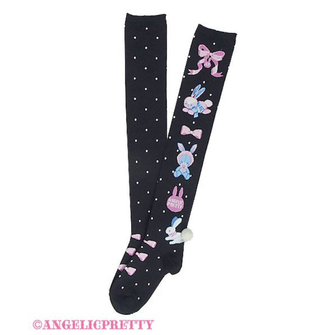 Angelic Pretty(アンジェリックプリティー)のangelic pretty Moco moco Bunnysオーバーニー クロ レディースのレッグウェア(ソックス)の商品写真