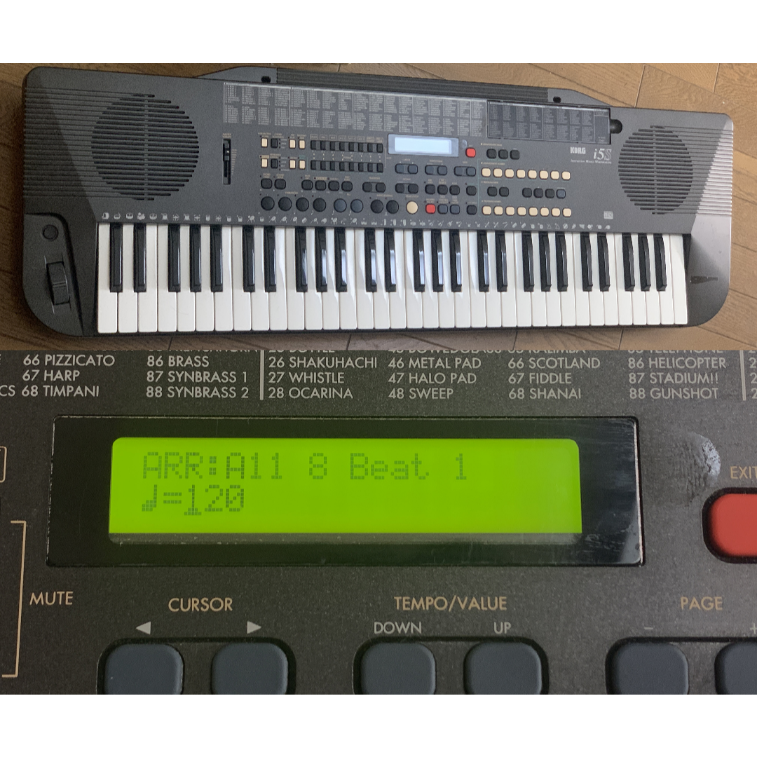 KORG i5s シンセサイザー KORG i5s シンセサイザー
