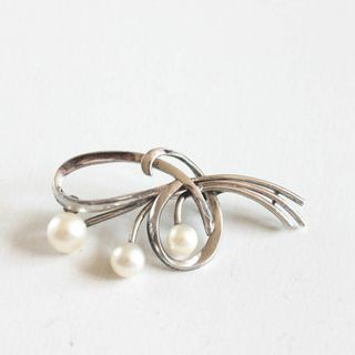 MIKIMOTO(シルバー ・ ブローチ/コサージュ)のフリマアイテム一覧 MIKIMOTO(シルバー ・ ブローチ/コサージュ)のフリマアイテム一覧