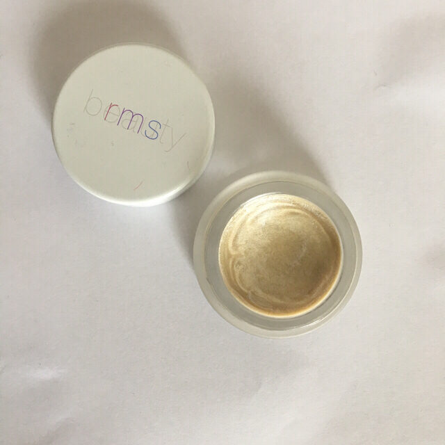 Cosme Kitchen(コスメキッチン)のRMS ビューティ ルミナイザー 8割 コスメ/美容のベースメイク/化粧品(フェイスカラー)の商品写真