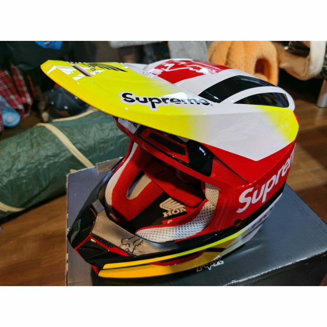 春のコレクション Supreme HelmetサイズS V1 Racing Fox Honda セキュリティ・セーフティ