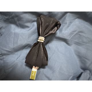 スリーコインズ(3COINS)の3coins バナナクリップ　新品未使用(バレッタ/ヘアクリップ)