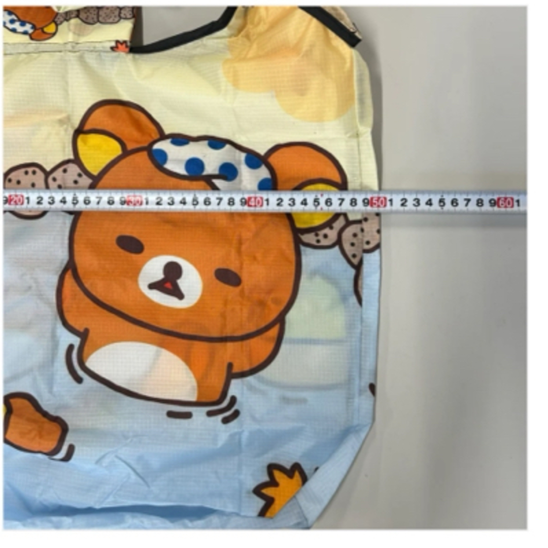 新品　未使用　リラックマエコバッグ　折りたたみバック　可愛いバック レディースのバッグ(エコバッグ)の商品写真