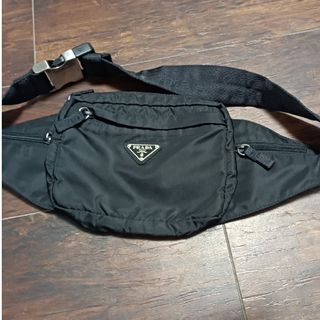 PRADA(ボディバッグ/ウエストポーチ)のフリマアイテム一覧 PRADA(ボディバッグ/ウエストポーチ)のフリマアイテム一覧