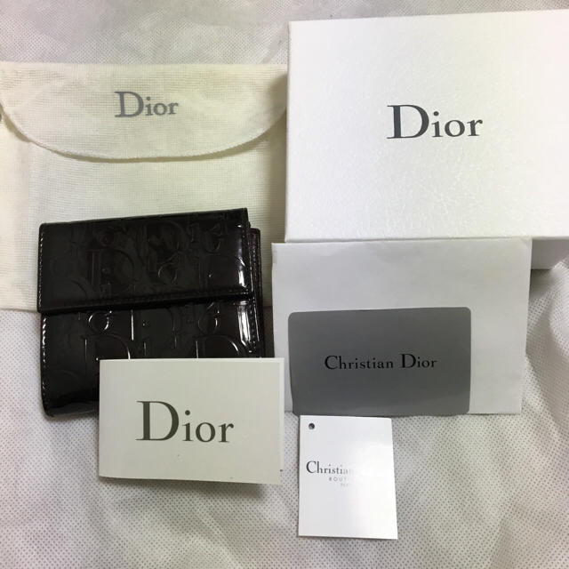 Dior(ディオール)のディオール！エナメル二つ折り財布 レディースのファッション小物(財布)の商品写真