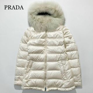 PRADA - プラダ☆ダウンジャケット 三角プレート トライアングル PRADA - プラダ☆ダウンジャケット 三角プレート トライアングル