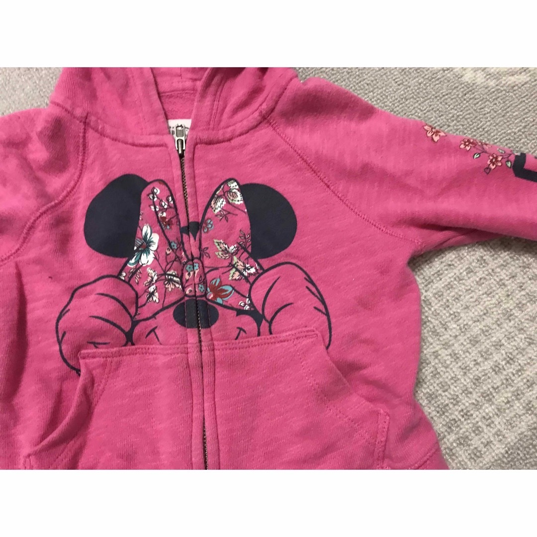 Disney(ディズニー)のディズニーの可愛いパーカー キッズ/ベビー/マタニティのベビー服(~85cm)(トレーナー)の商品写真