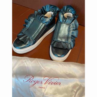 ROGER VIVIER(スニーカー)のフリマアイテム一覧 ROGER VIVIER(スニーカー)のフリマアイテム一覧