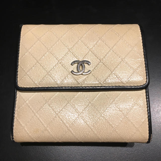 CHANEL(シャネル)のシャネル 二つ折り財布 レディースのファッション小物(財布)の商品写真