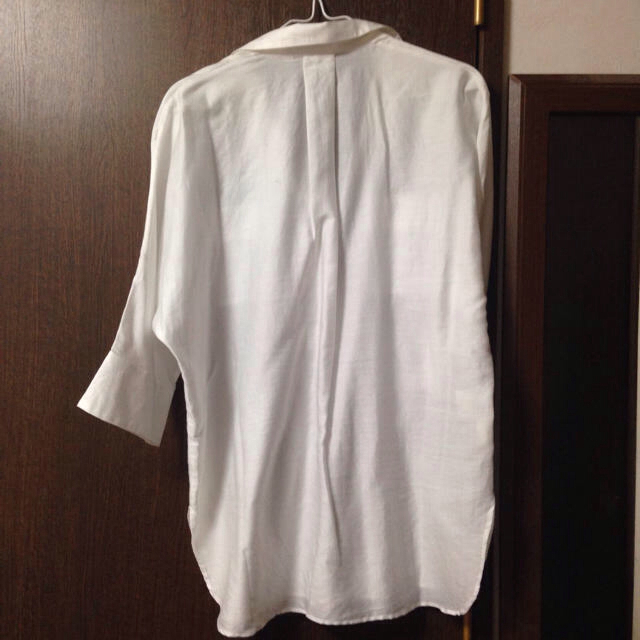 ICB(アイシービー)のICB♡未使用白シャツ レディースのトップス(シャツ/ブラウス(長袖/七分))の商品写真