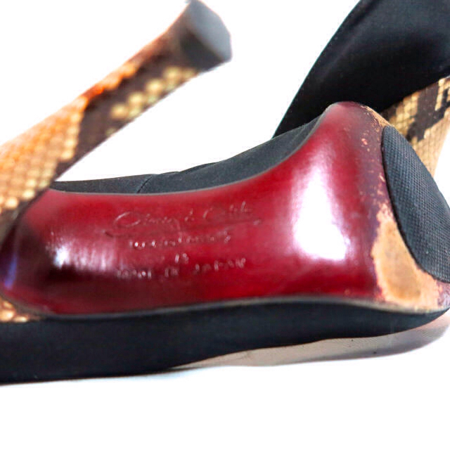 Odette e Odile(オデットエオディール)のパイソンヒール ブラック レディースの靴/シューズ(ハイヒール/パンプス)の商品写真