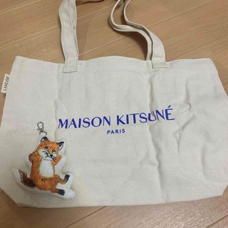 MAISON KITSUNE'(トートバッグ)のフリマアイテム一覧 MAISON KITSUNE'(トートバッグ)のフリマアイテム一覧