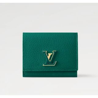 LOUIS VUITTON(財布 ・ グリーン・カーキ/緑色系)のフリマ LOUIS VUITTON(財布 ・ グリーン・カーキ/緑色系)のフリマ