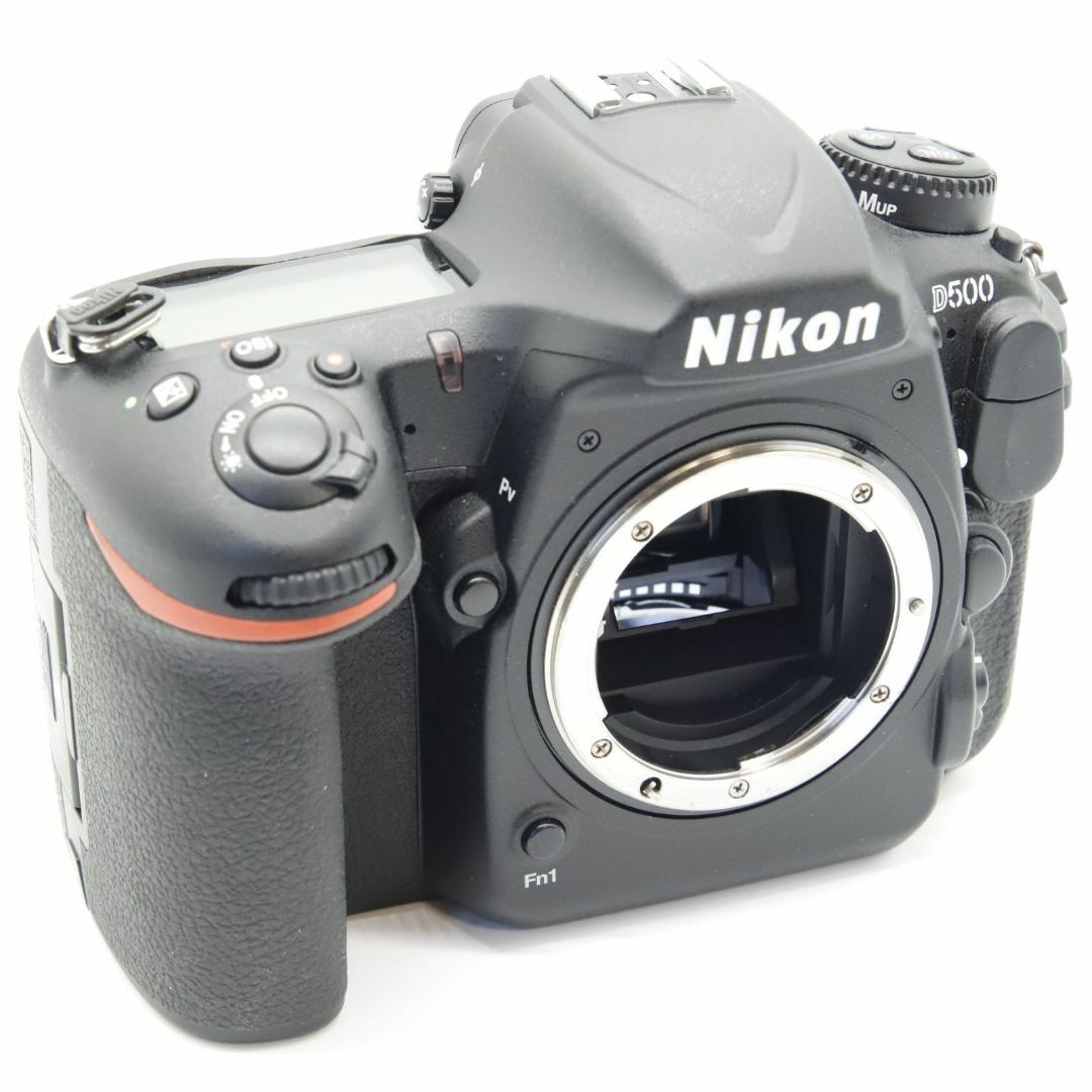☆シャッター数4983回☆ Nikon ニコン D5300 ボディ 物々しい ☆シャッター数4983回☆ Nikon ニコン D5300 ボディ 物々しい
