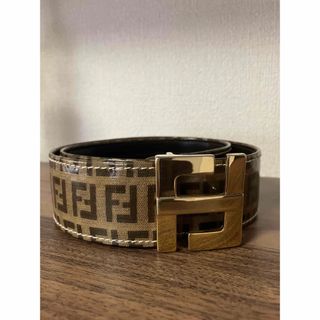 FENDI(ベルト)のフリマアイテム一覧 FENDI(ベルト)のフリマアイテム一覧
