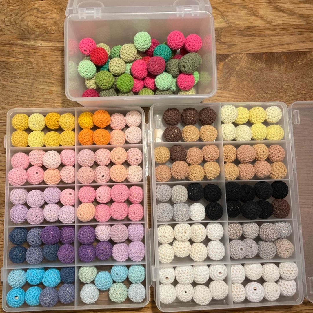 歯固め ハンドメイド パーツ ニットビーズ ハンドメイドの素材/材料(各種パーツ)の商品写真