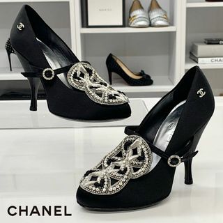 CHANEL(サテン ・ ハイヒール/パンプス)のフリマアイテム一覧 CHANEL(サテン ・ ハイヒール/パンプス)のフリマアイテム一覧
