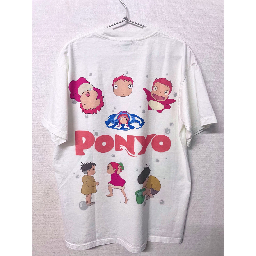 ジブリ - ジブリ 崖の上のポニョ Tシャツ 可愛いデザイン バック ジブリ - ジブリ 崖の上のポニョ Tシャツ 可愛いデザイン バック