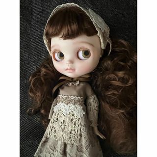 海外作家様カスタムアイシードール　アウトフィット付き(人形)