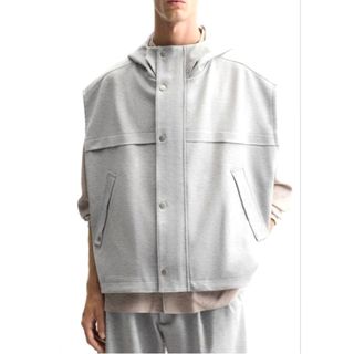 ZARA - 【新品】ZARA（ザラ）、ボックスフィットフード付きベスト、L〜XLサイズ