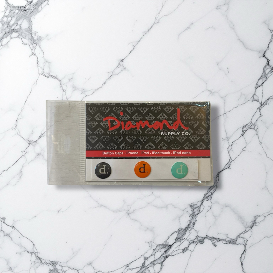 Diamond SUPPLY CO. ボタンキャップ 3個セット 未使用 スマホ/家電/カメラのスマホ/家電/カメラ その他(その他)の商品写真