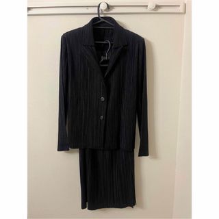 PLEATS PLEASE ISSEY MIYAKE(セット/コーデ)のフリマアイテム一覧 PLEATS PLEASE ISSEY MIYAKE(セット/コーデ)のフリマアイテム一覧