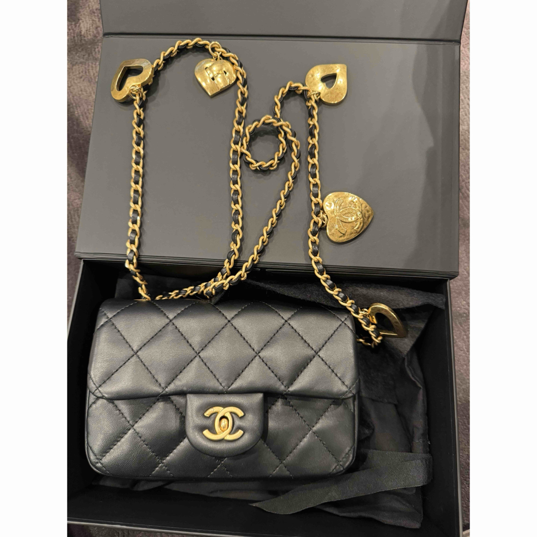 CHANEL - 【希少】 CHANEL ハート ミニ フラップバッグ ブラック CHANEL - 【希少】 CHANEL ハート ミニ フラップバッグ ブラック