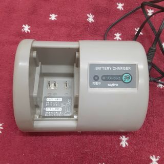 SANYO - SANYO 電動自転車 バッテリー 充電器 中古 CY-PE31の SANYO - SANYO 電動自転車 バッテリー 充電器 中古 CY-PE31の