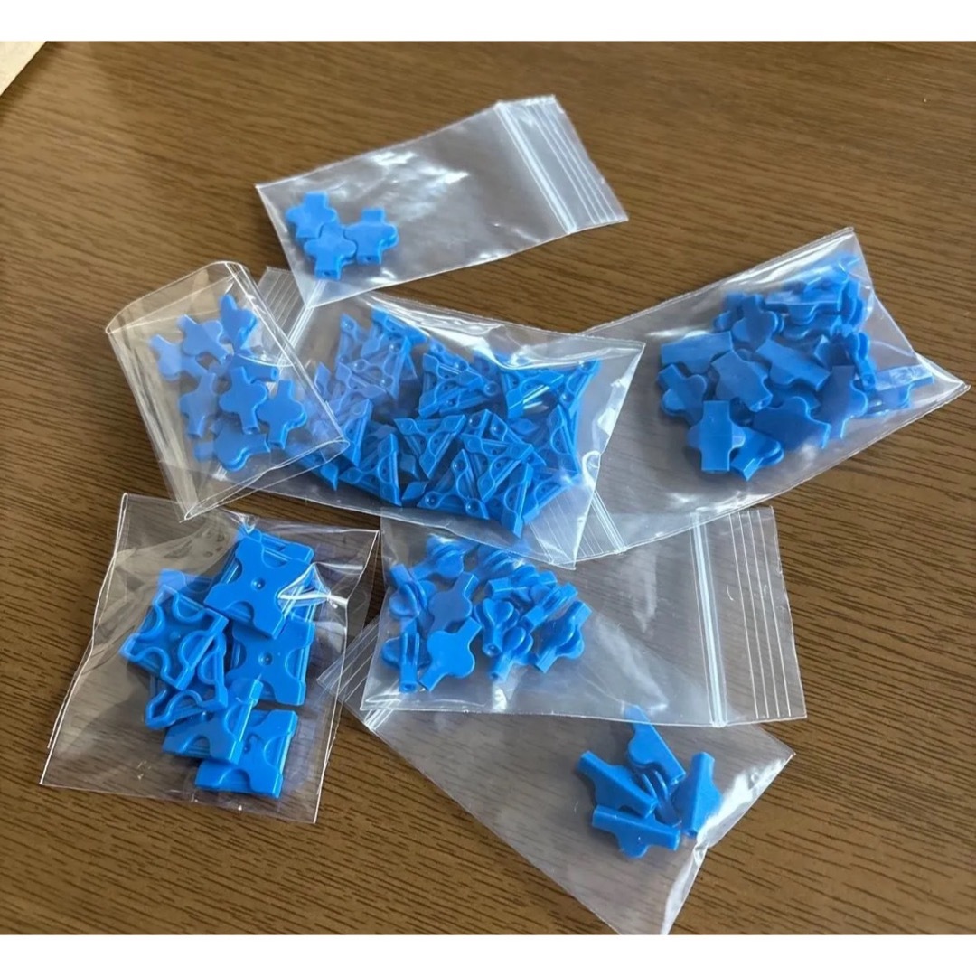 LaQ(ラキュー)のLaQ パーツ 青 キッズ/ベビー/マタニティのおもちゃ(知育玩具)の商品写真