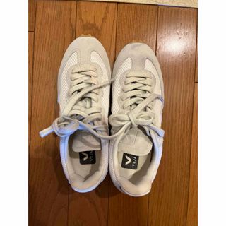 VEJA - 未使用級 VEJA VENTURI スニーカー 靴 シューズ 22.0 赤 VEJA - 未使用級 VEJA VENTURI スニーカー 靴 シューズ 22.0 赤