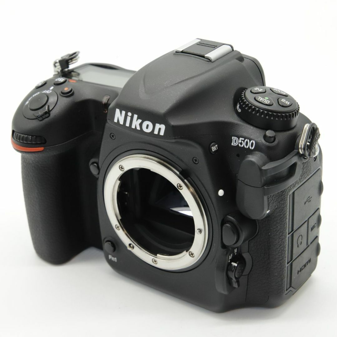 ☆シャッター数4983回☆ Nikon ニコン D5300 ボディ 物々しい ☆シャッター数4983回☆ Nikon ニコン D5300 ボディ 物々しい