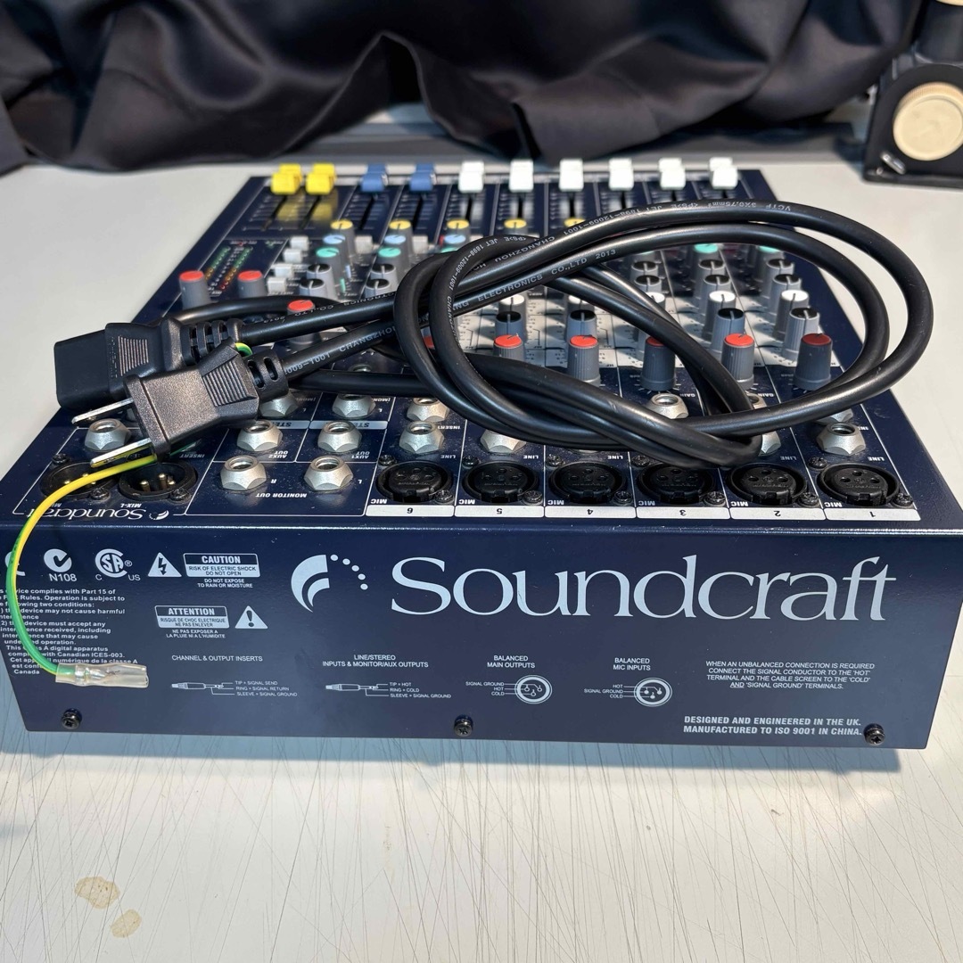 SoundCraft EPM6 楽器のレコーディング/PA機器(ミキサー)の商品写真