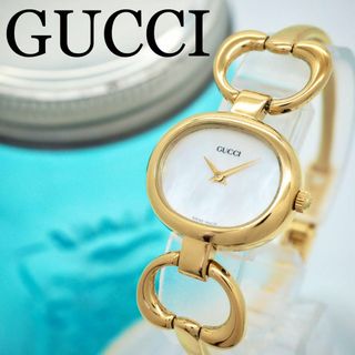 GUCCI - 477【美品】GUCCI 時計 1600 シェル ゴールド バングル GUCCI - 477【美品】GUCCI 時計 1600 シェル ゴールド バングル