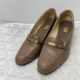 GUCCI - GUCCI ブラック ポインテッドトゥ ハイヒール ライン GUCCI - GUCCI ブラック ポインテッドトゥ ハイヒール ライン